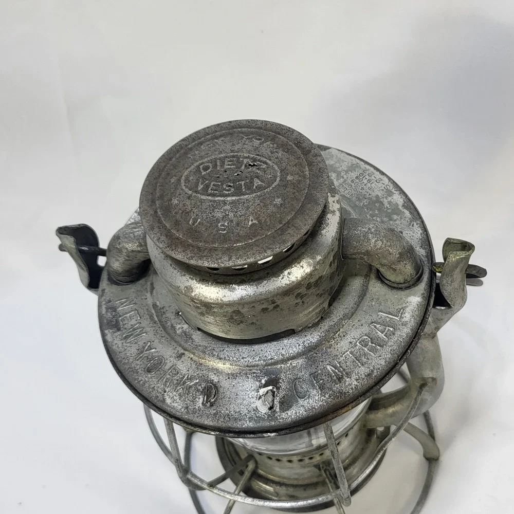 Dietz Vesta Railroad Lantern New York Central Vintage Kerosene Clear Globe USA